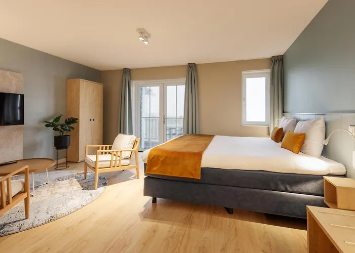  Beachhotel Cape Helius