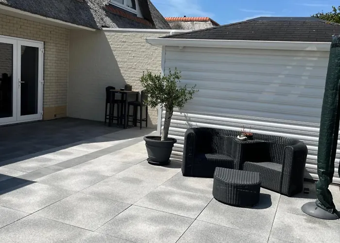  Bungalow